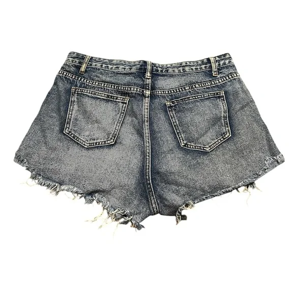 Black denim shorts with distressed details - Picture 2 of 2